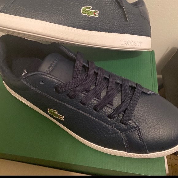 Lacoste - Picture 2 of 4